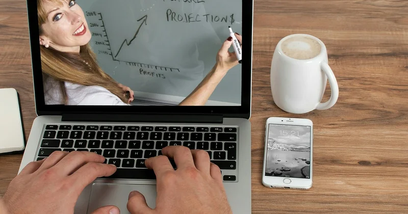 Formation ou certification : par où commencer ?